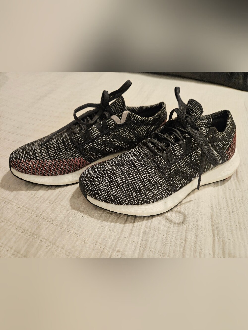 Womens Black Red Adidas PureBoost GO Running Trainers Shoes sz 7.5 EU 39 1/3 EUC